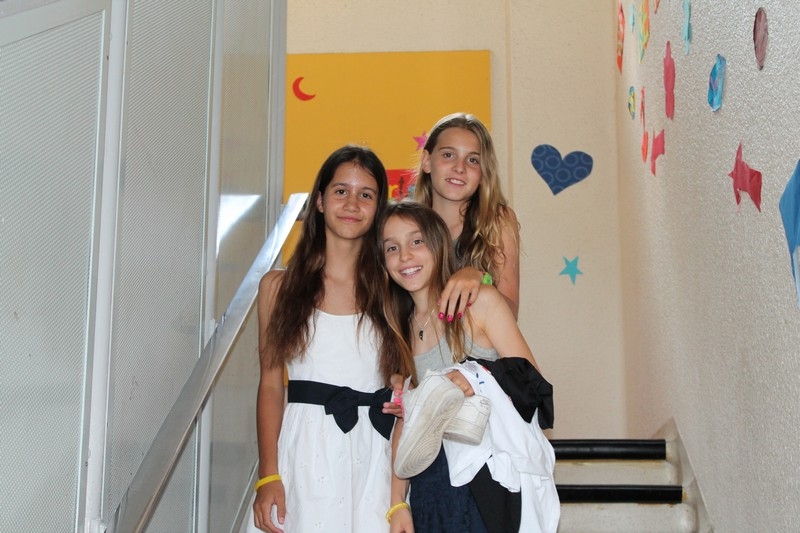 Village Camps International Summer Camp Leysin, Switzerland 2025-08-09 https://www.villagecamps.com/journals_admin/images/687-21-PromNight (3).jpg